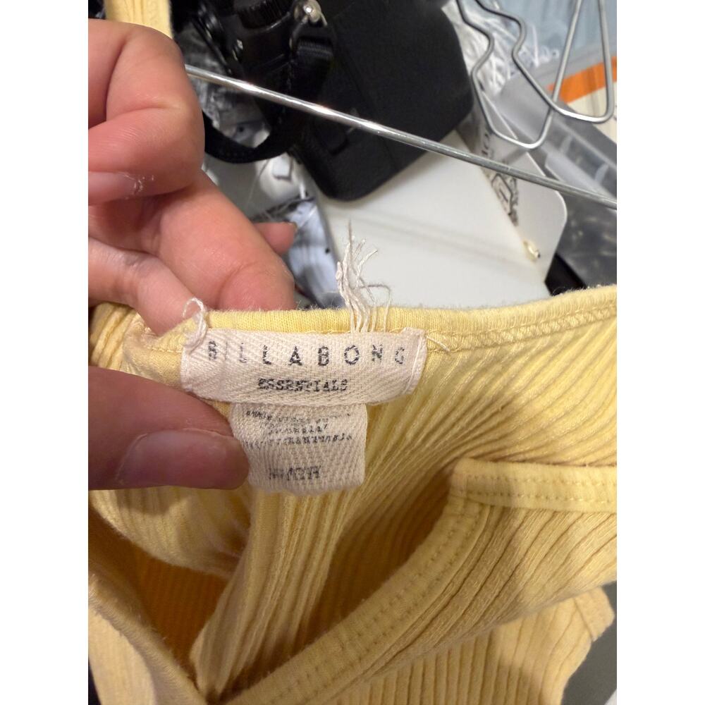 Billabong Yellow Ribbed Knit Crop Tank Top Split Neck Sleeveless Women’s Small - Picture 5 of 6